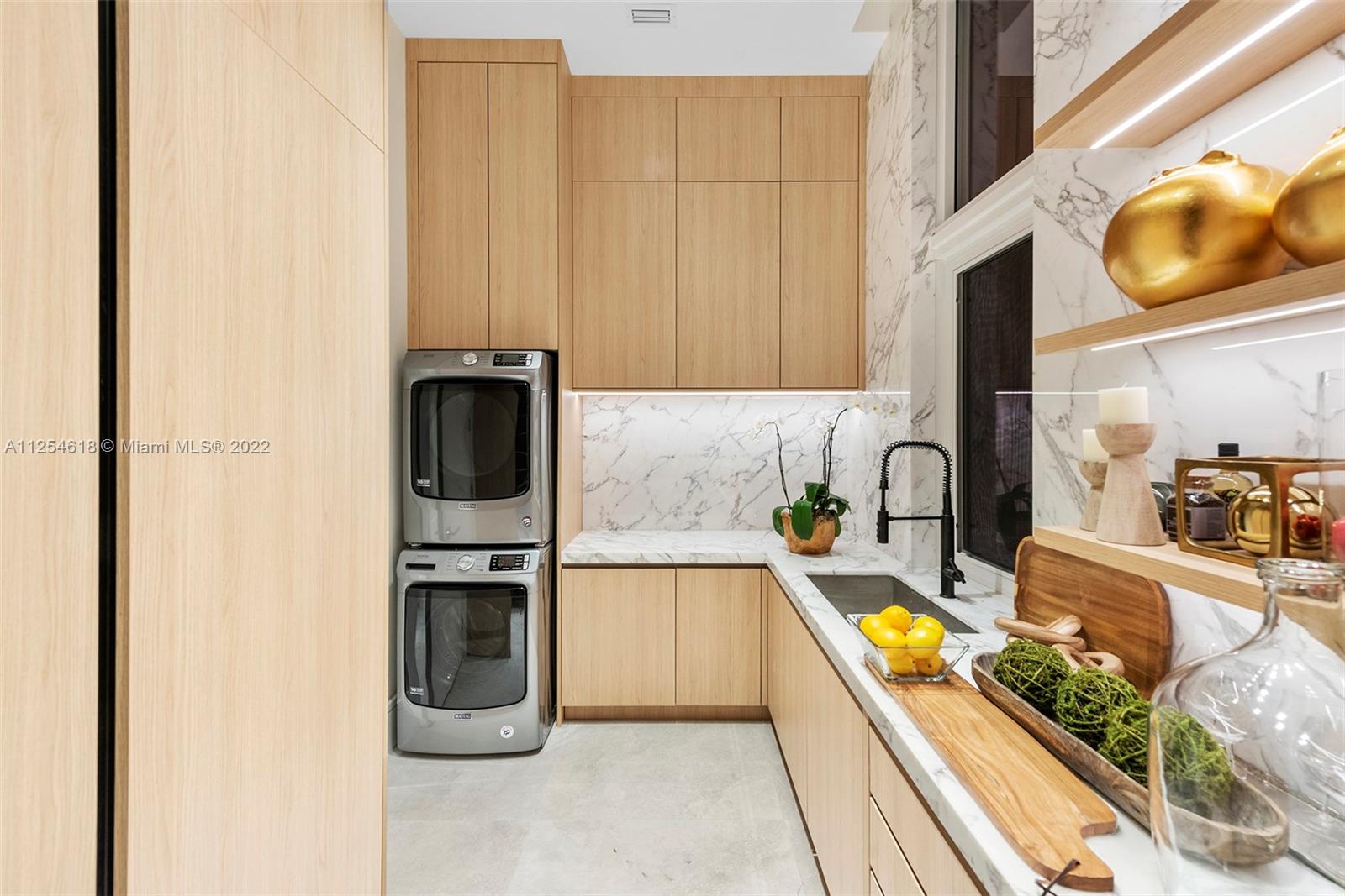 BAY RIDGE ESTS - Residential