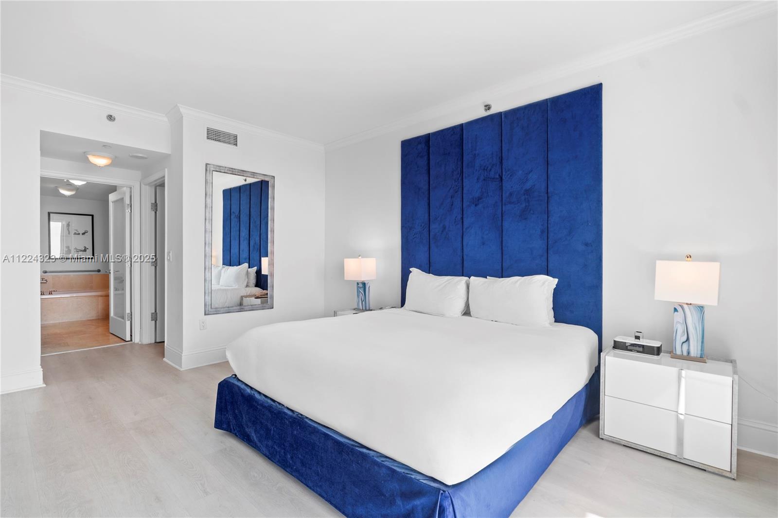 Fontainebleau II/Tresor - Residential