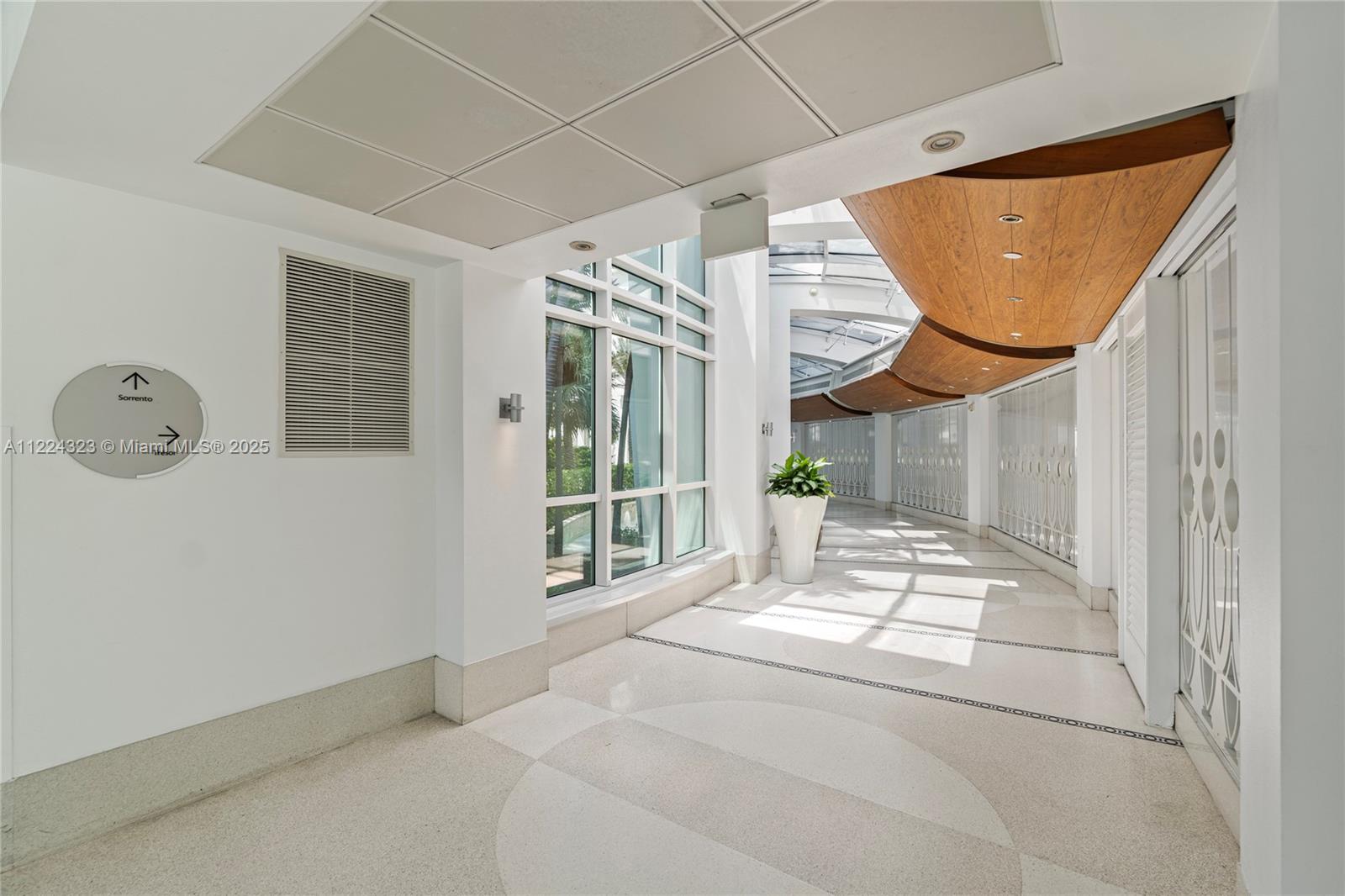 Fontainebleau II/Tresor - Residential