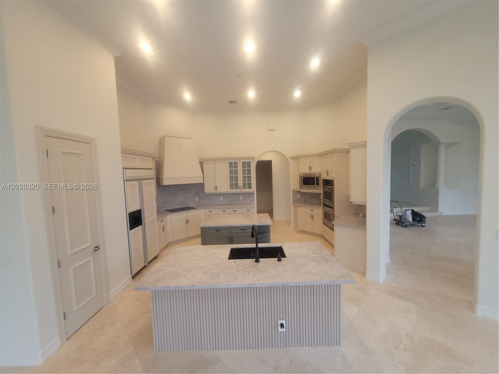 KAPOK GROVE ESTATES - Residential