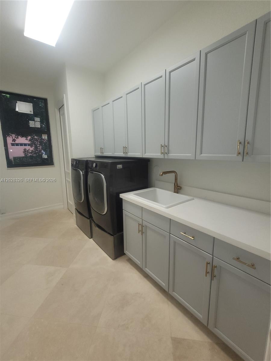 KAPOK GROVE ESTATES - Residential