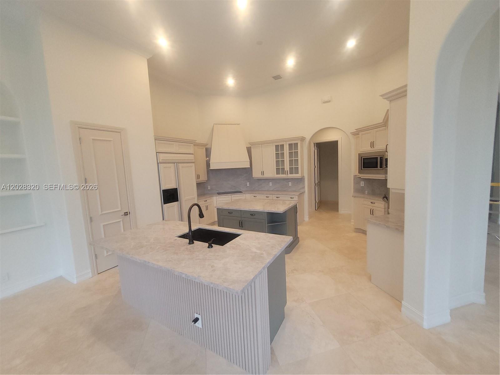 KAPOK GROVE ESTATES - Residential