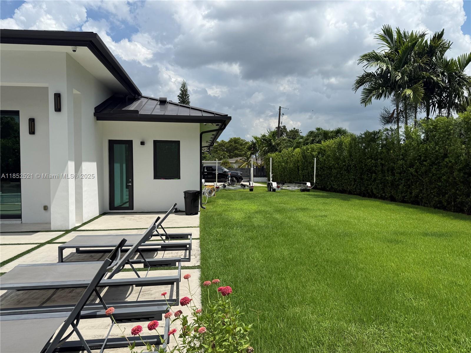 SUB OF PB 3-169 - Residential