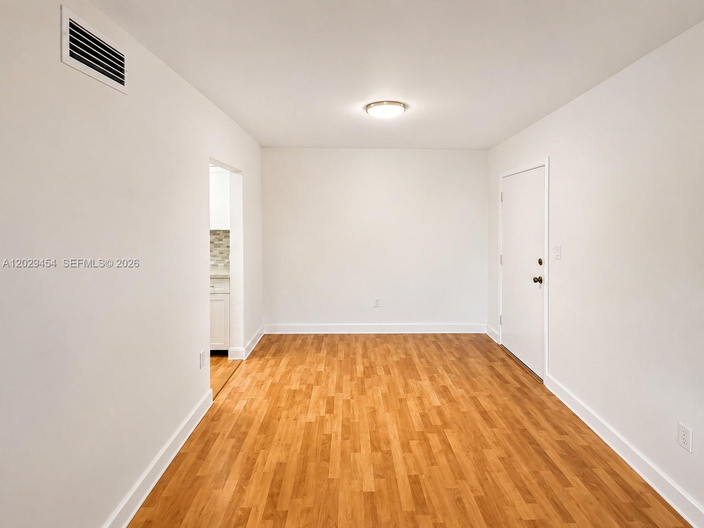 KINGSTON SQUARE CONDO - Residential Lease