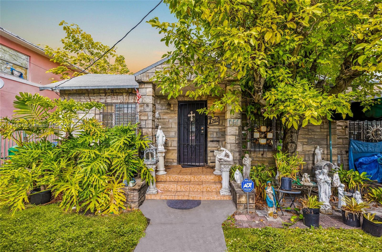 SUWANEE PARK - Residential