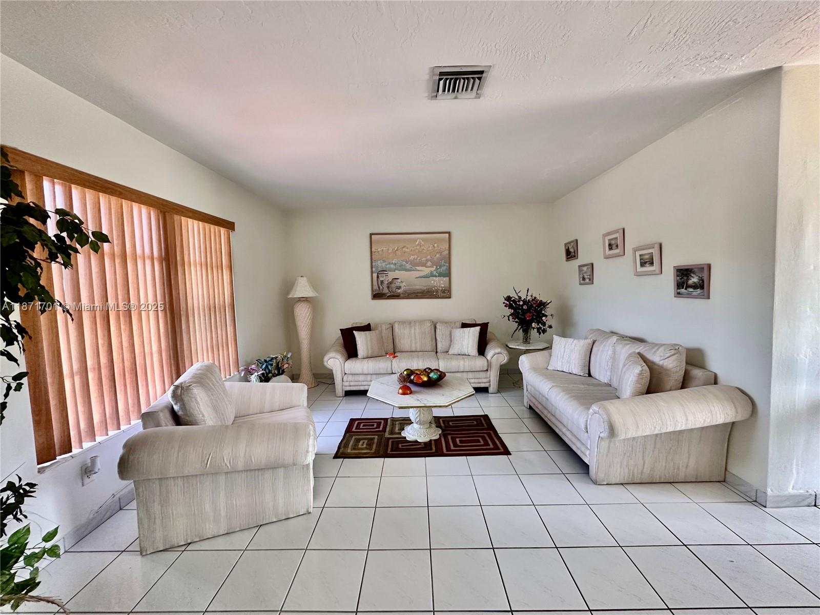 TOWN PARK HEIGHTS - Residential