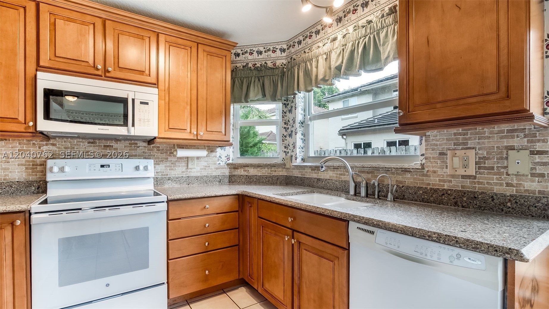 ROCK CREEK PHASE TWO - Residential