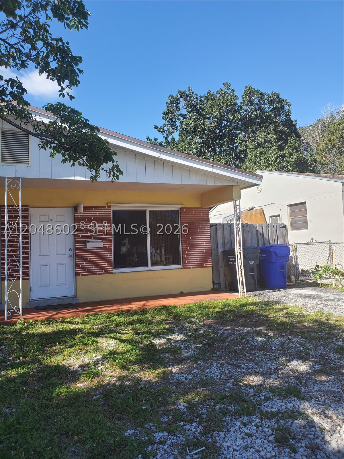 OCEAN BREEZE GARDENS RESU - Residential Lease