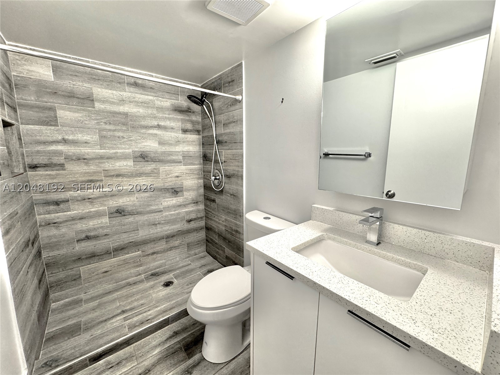 PINES OF SPRINGTREE 1 CON - Residential Lease