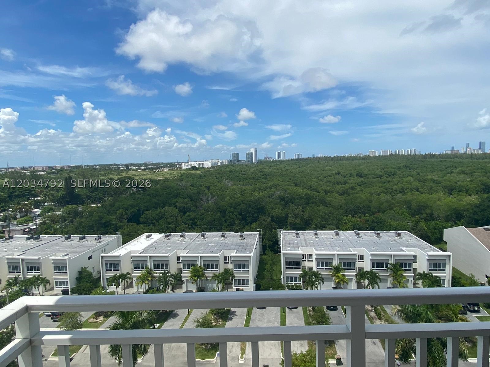 WATERSIDE TOWERS CONDO - Residential