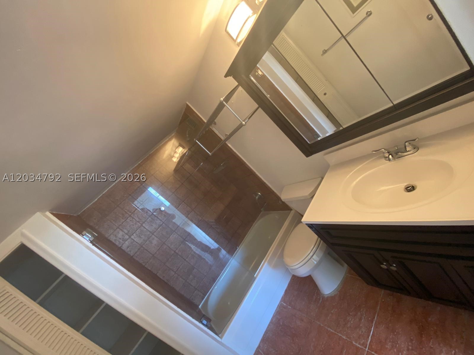 WATERSIDE TOWERS CONDO - Residential