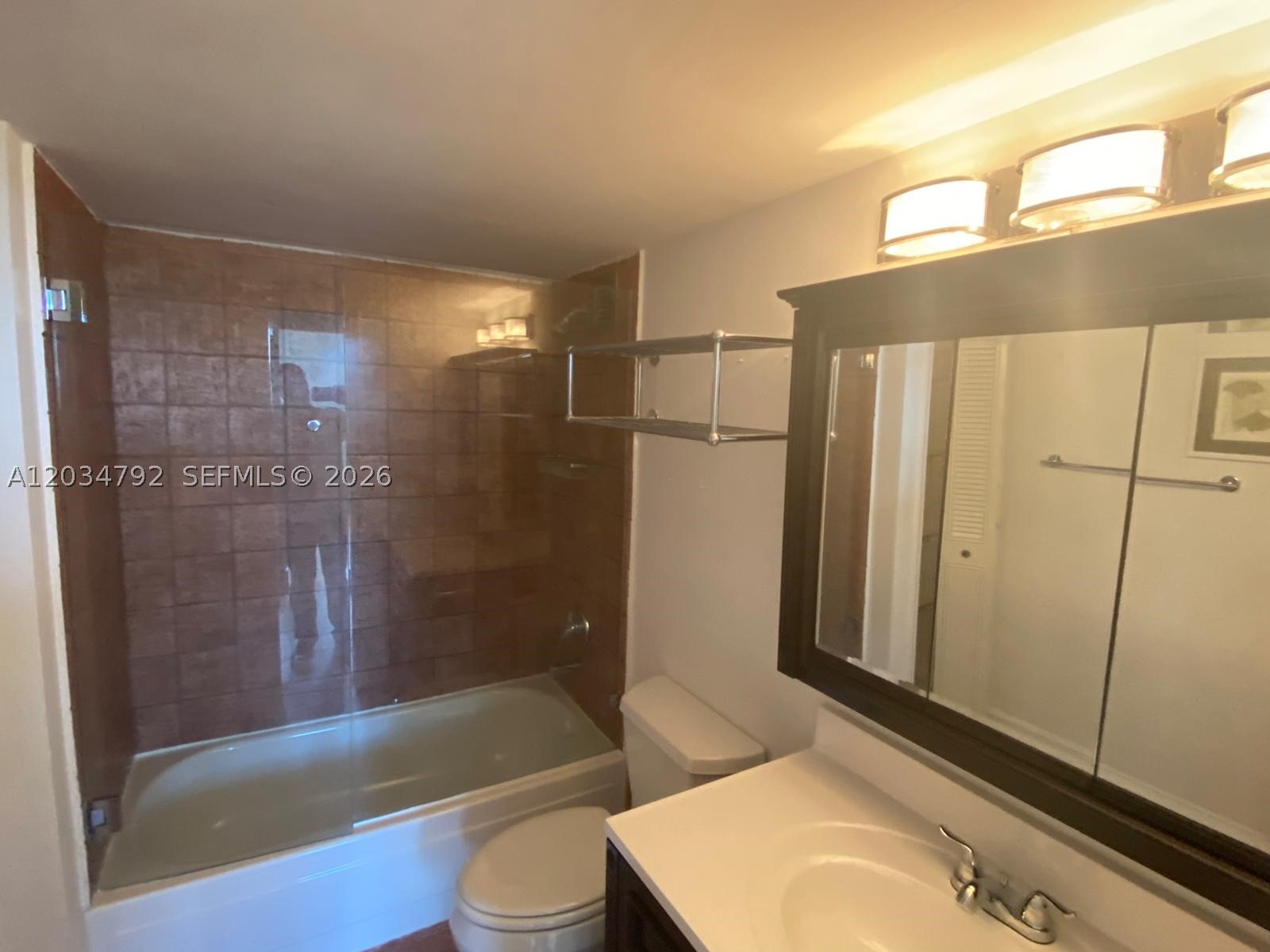 WATERSIDE TOWERS CONDO - Residential