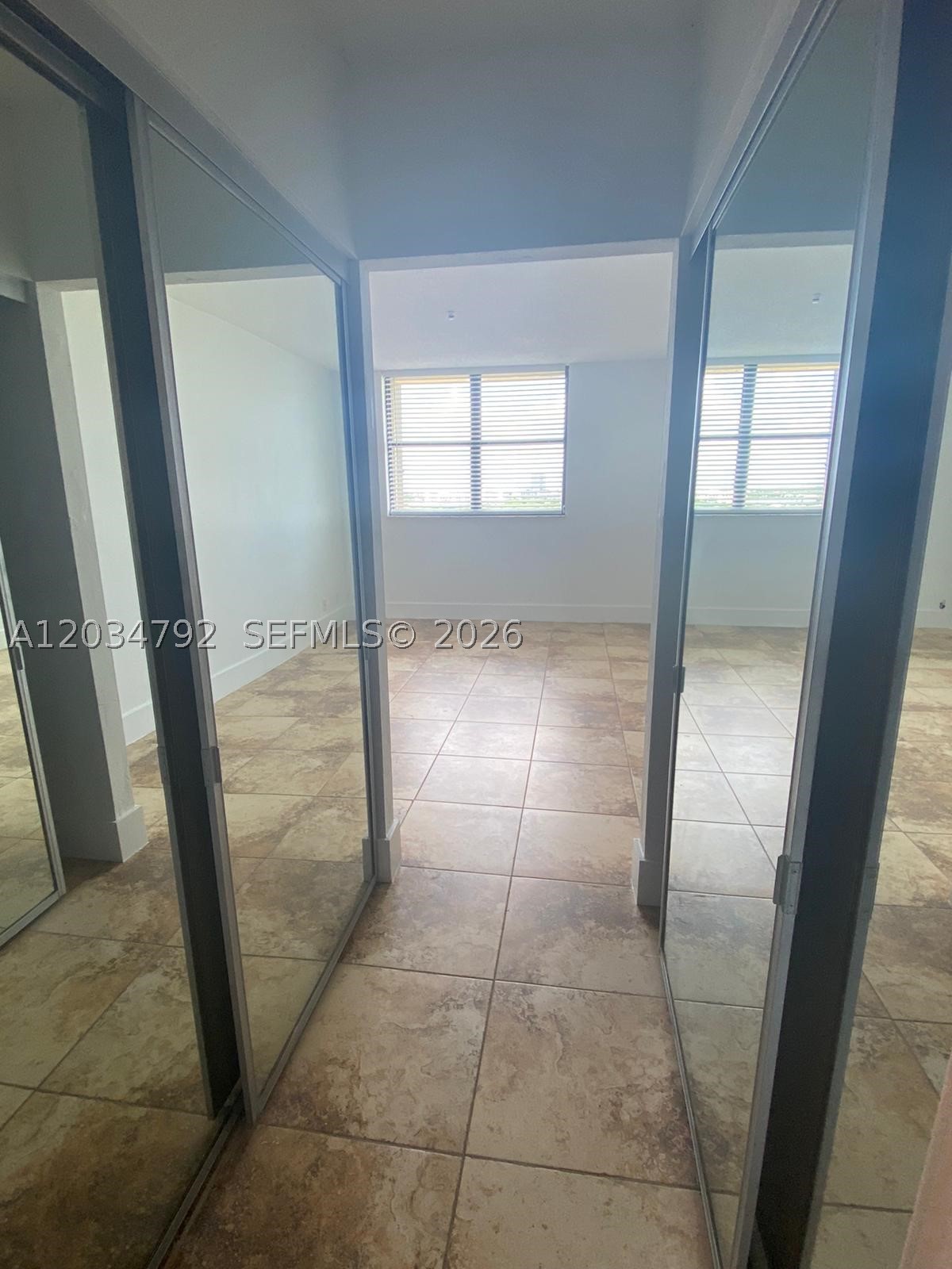 WATERSIDE TOWERS CONDO - Residential
