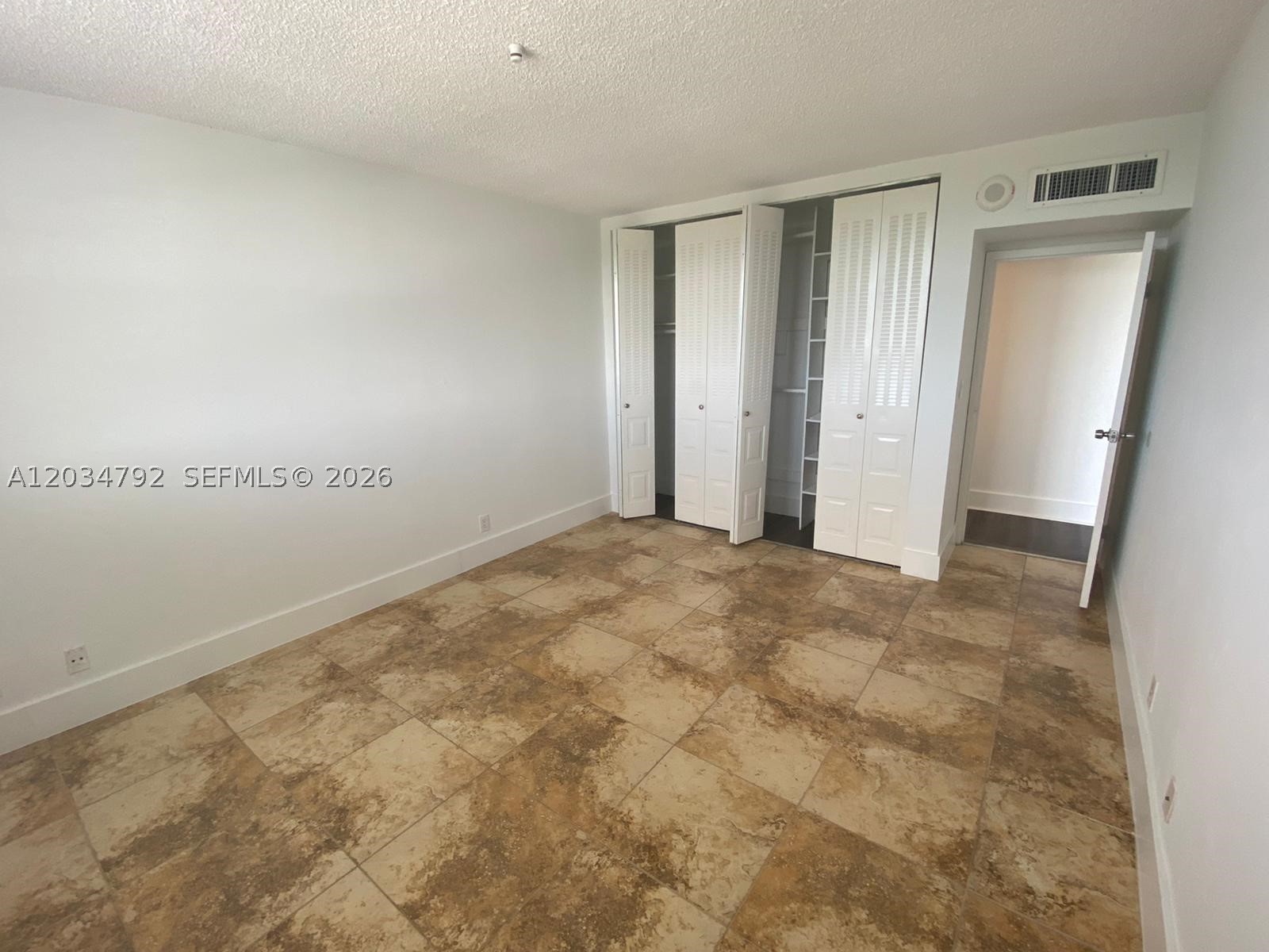 WATERSIDE TOWERS CONDO - Residential