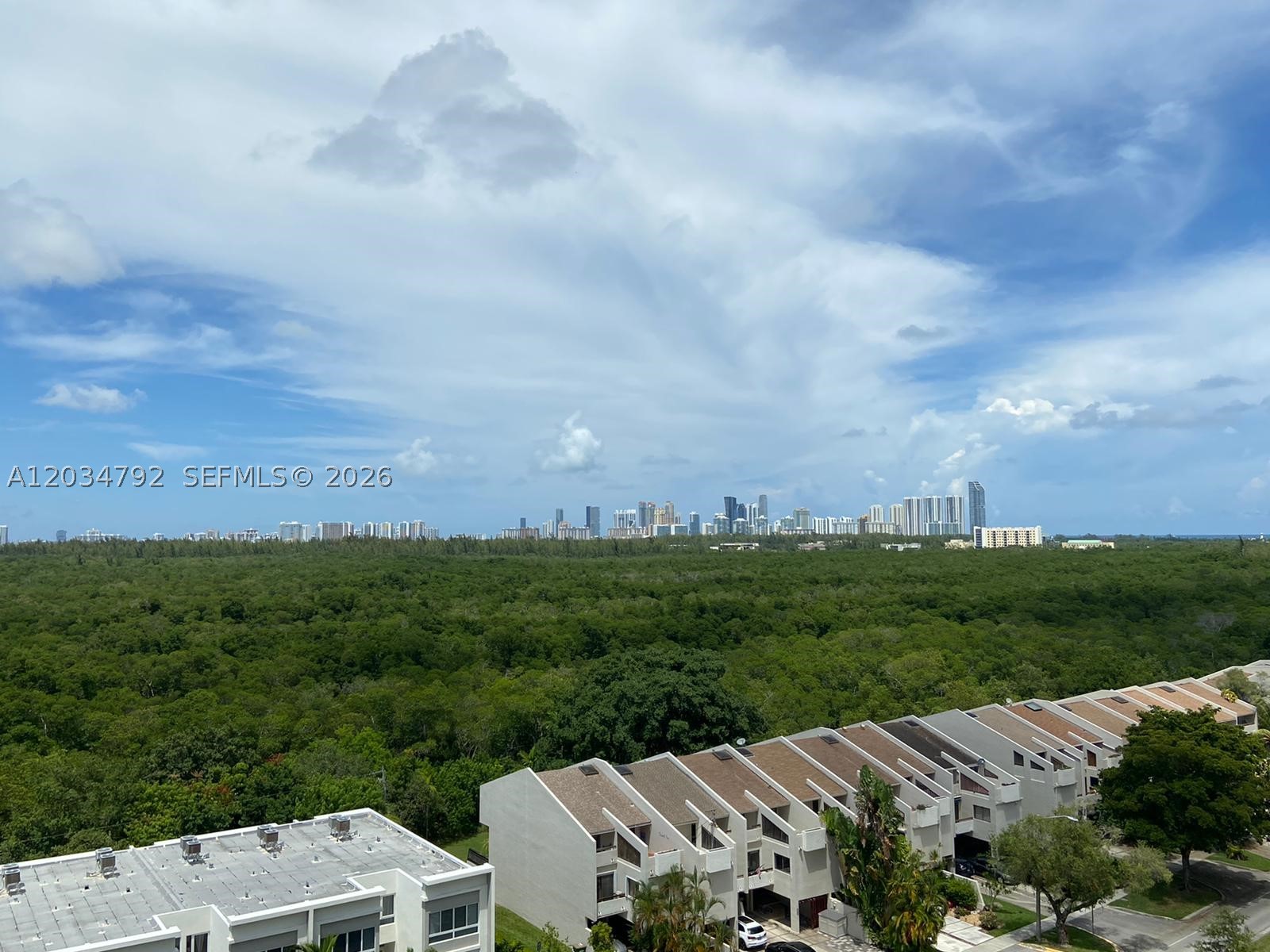 WATERSIDE TOWERS CONDO - Residential