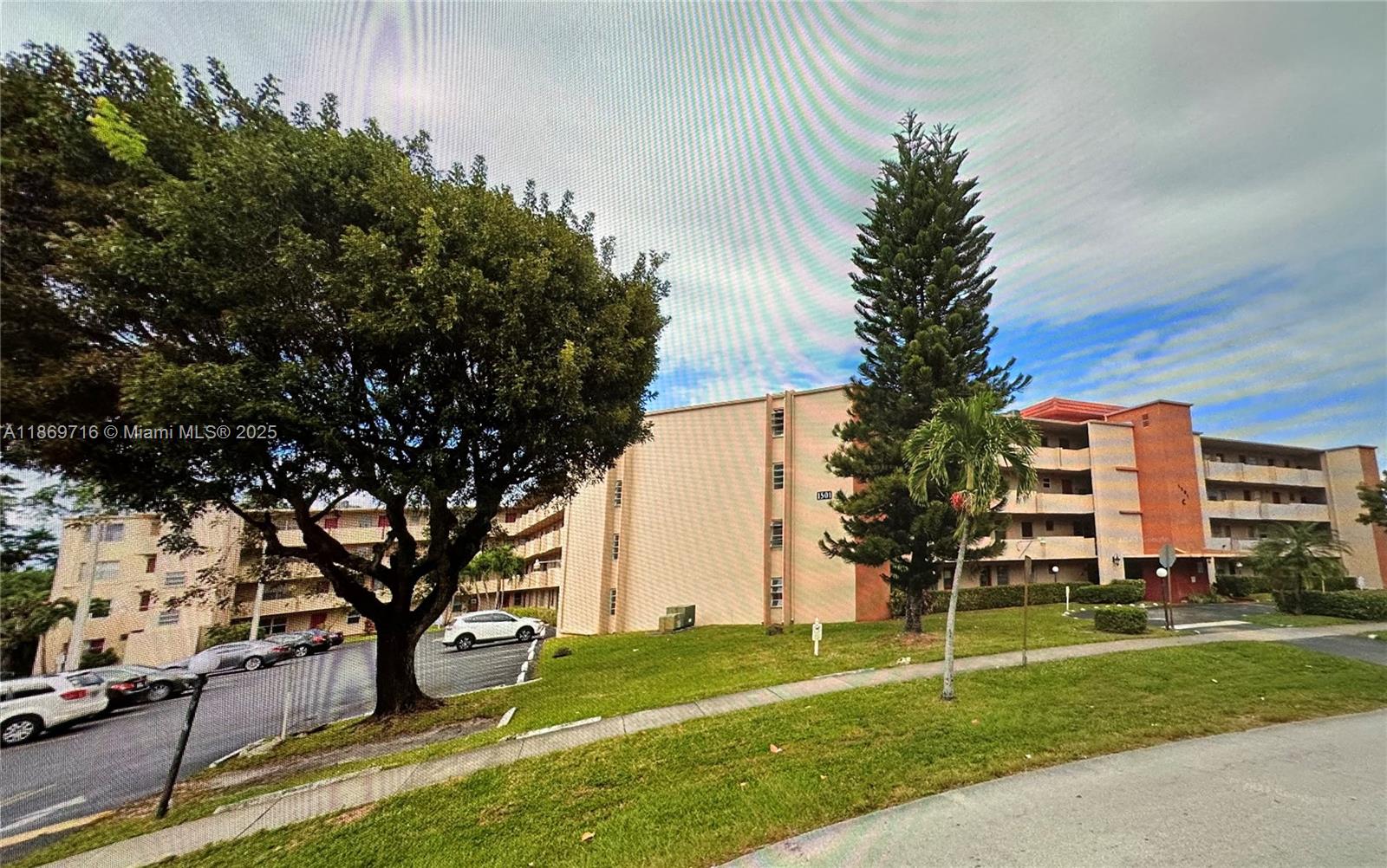 ROLLING GREEN CONDO C - Residential