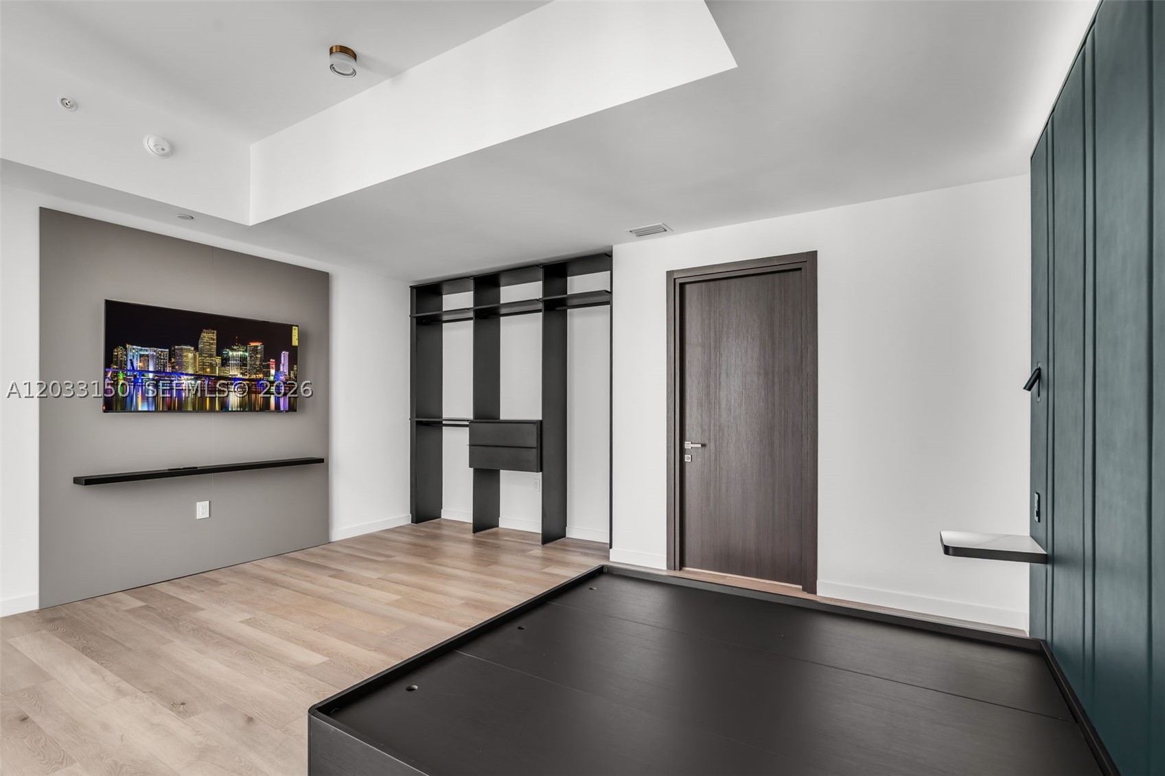 MIAMI NORTH - Residential Lease