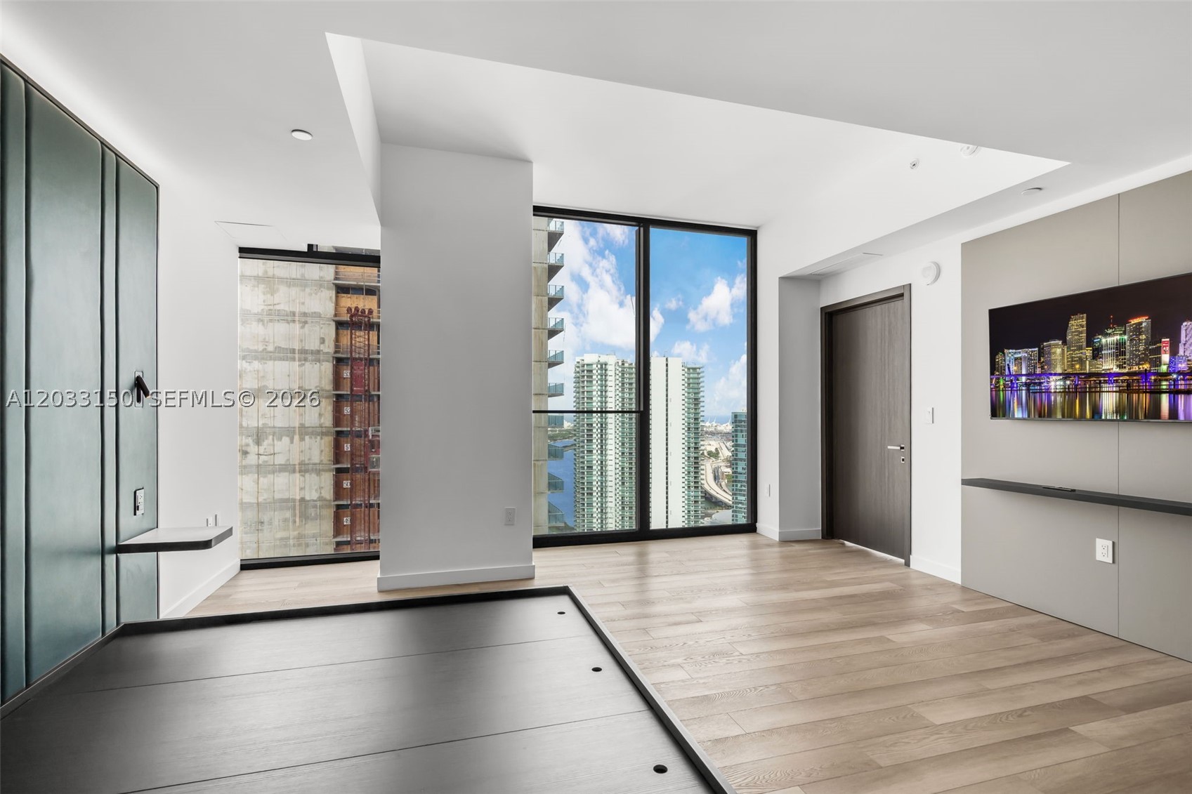 MIAMI NORTH - Residential Lease