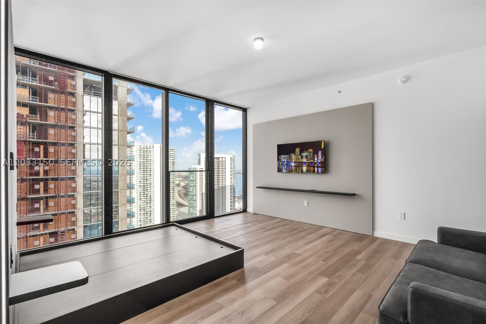 MIAMI NORTH - Residential Lease