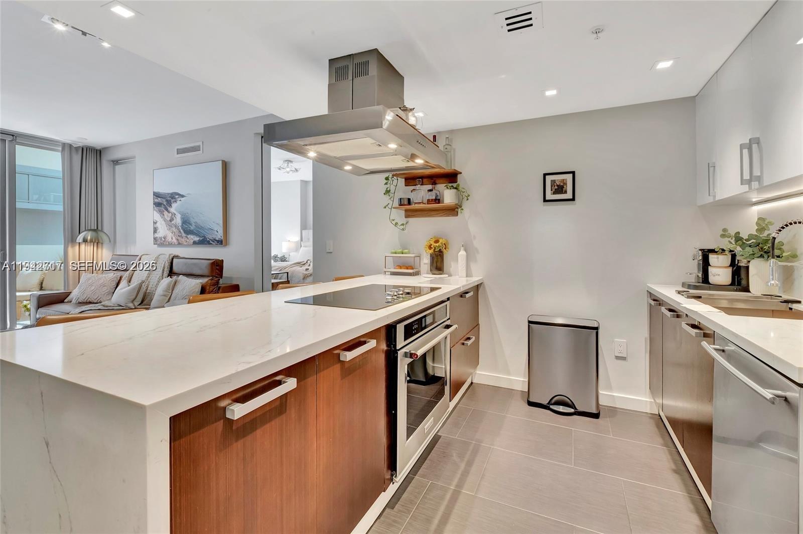 IOS ON THE BAY CONDO - Residential