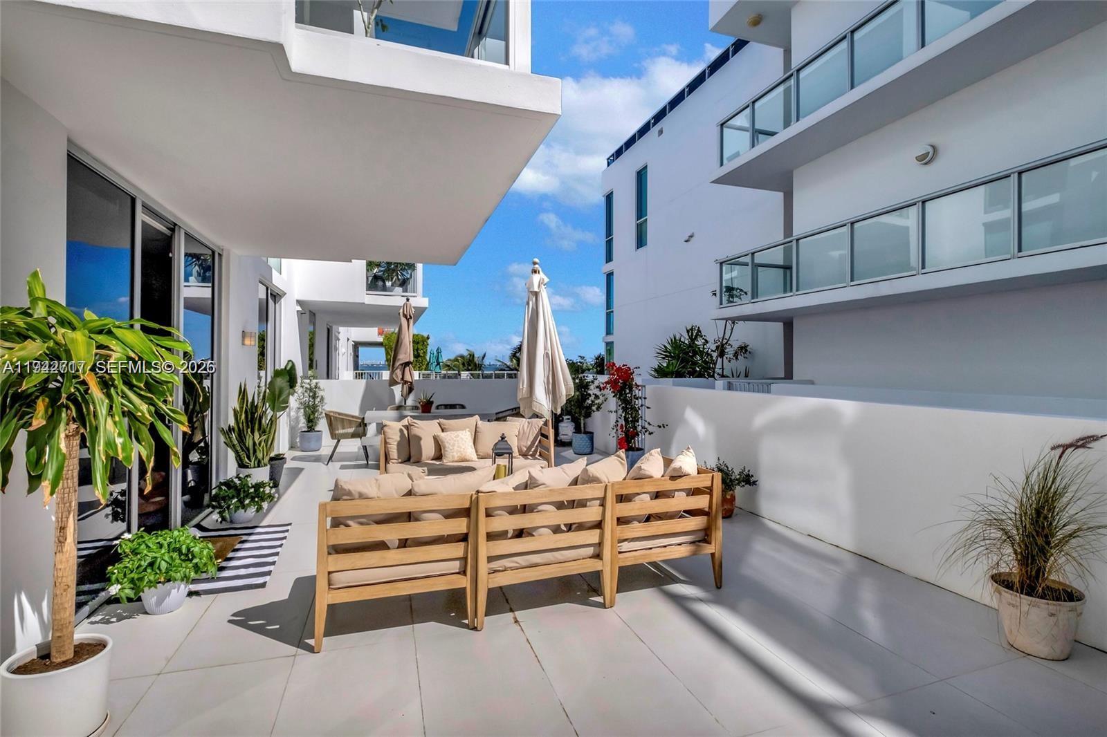 IOS ON THE BAY CONDO - Residential