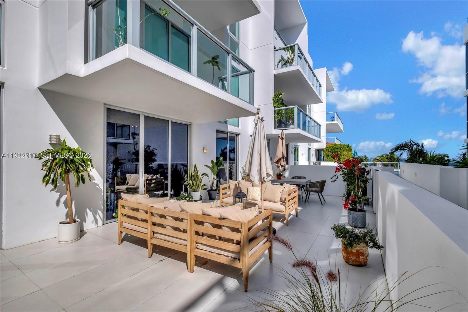 IOS ON THE BAY CONDO - Residential