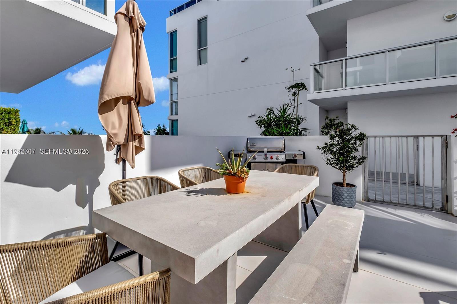 IOS ON THE BAY CONDO - Residential