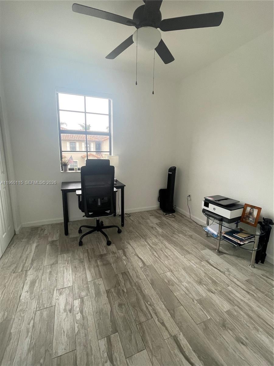 COCO PALM ESTATES - Residential Lease