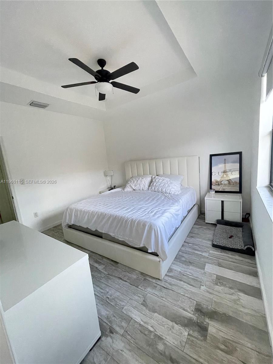 COCO PALM ESTATES - Residential Lease