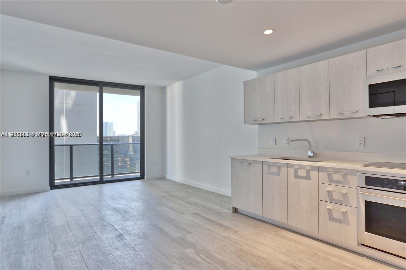 BRICKELL HEIGHTS WEST CON - Residential Lease