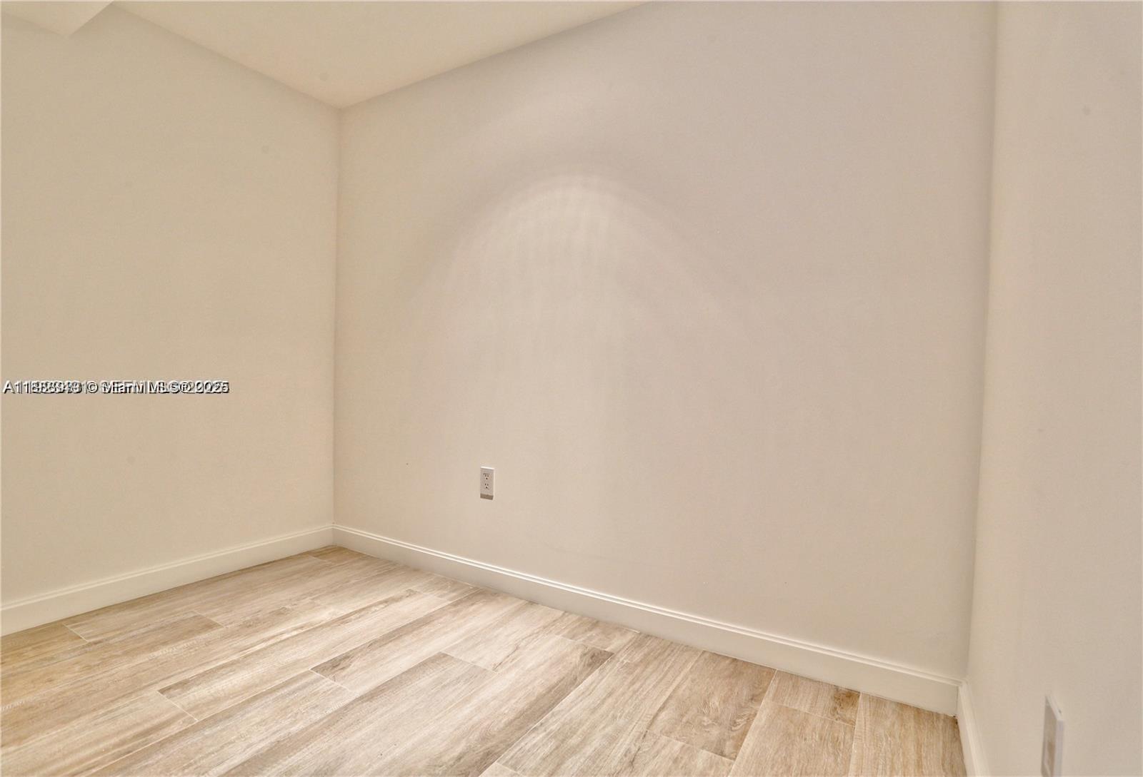 BRICKELL HEIGHTS WEST CON - Residential Lease
