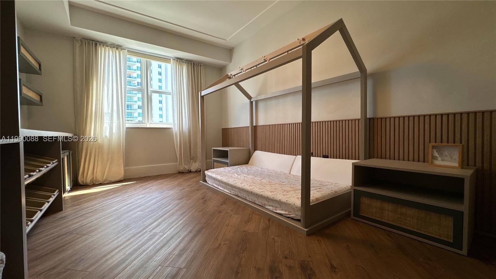 TURNBERRY VLG NO TOWER CO - Residential