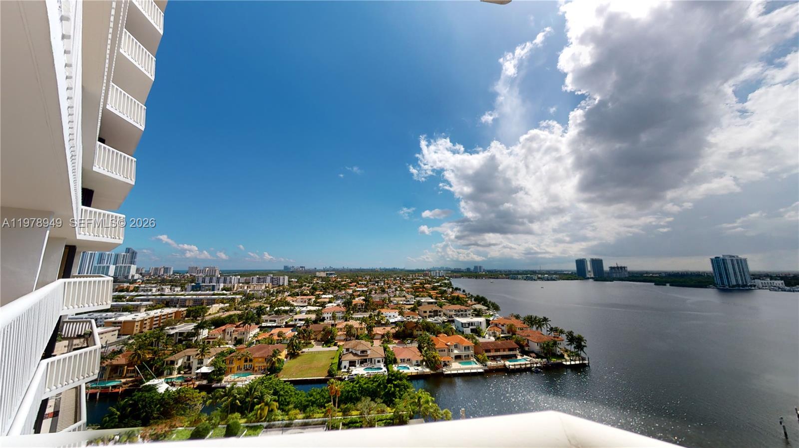 1000 ISL BLVD WILLIAMS IS - Residential