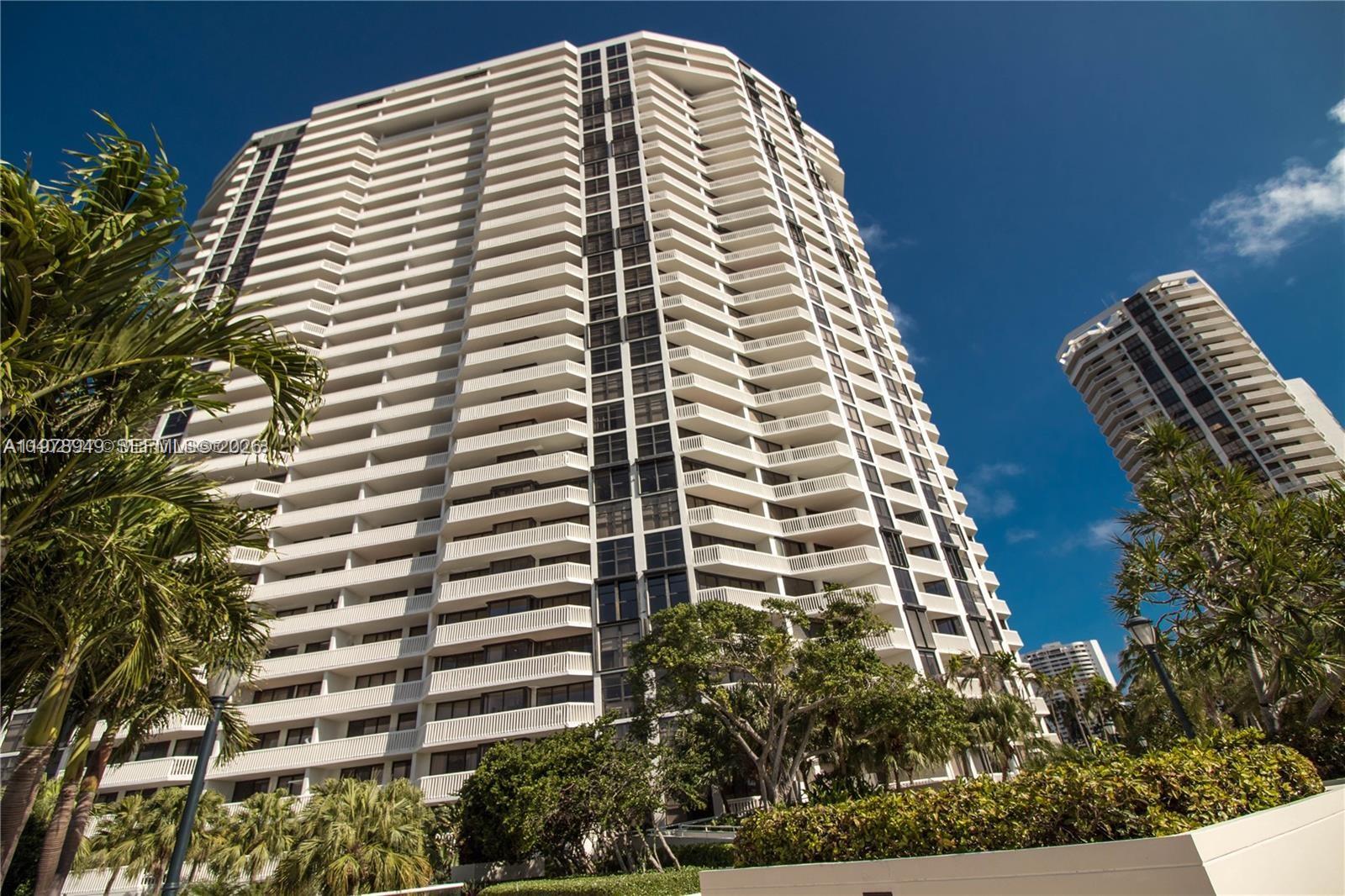 1000 ISL BLVD WILLIAMS IS - Residential