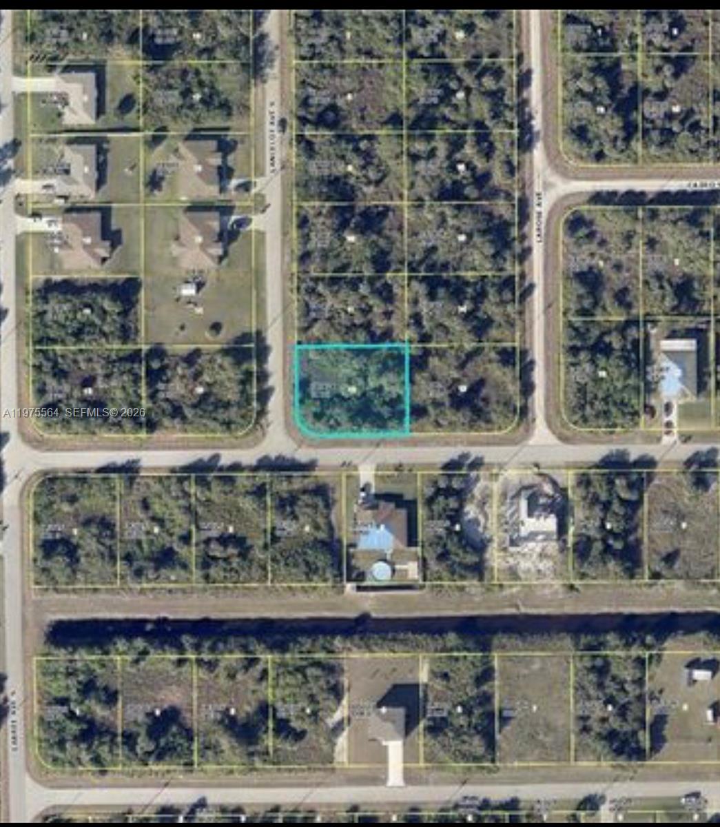 LEHIGH ACRES - Land
