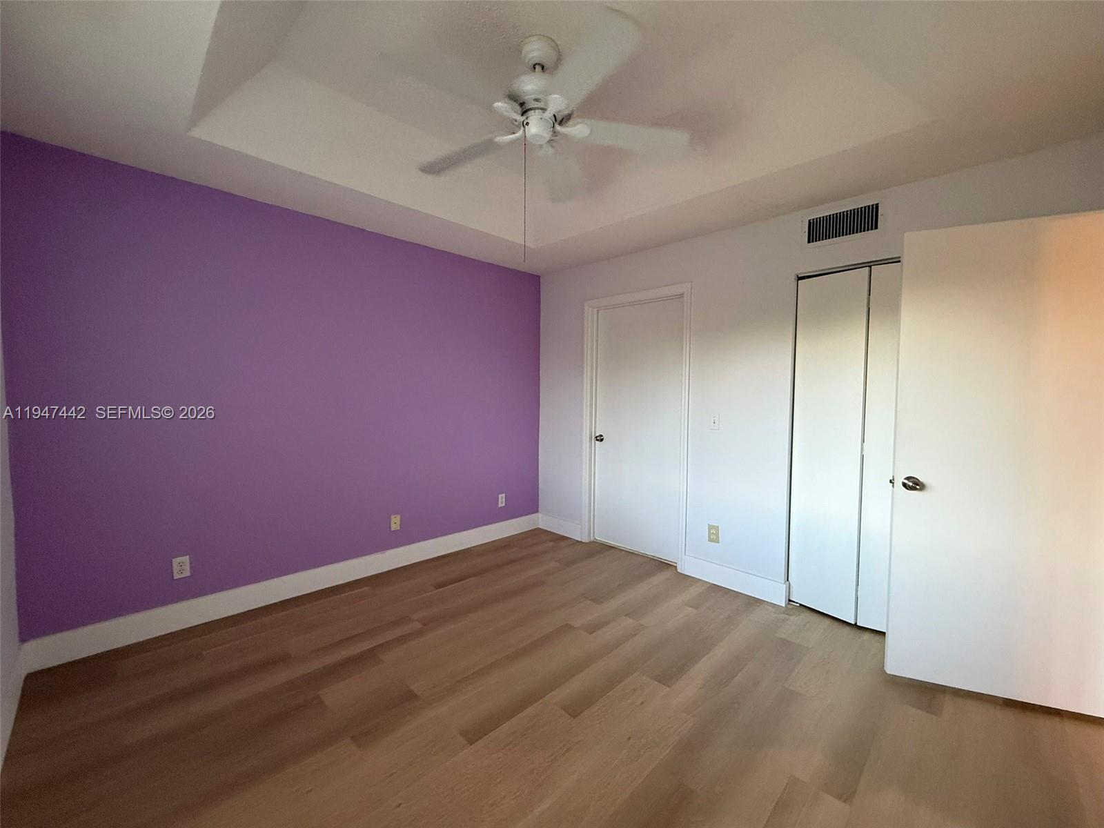 NOB HILL LANDINGS CONDOMI - Residential