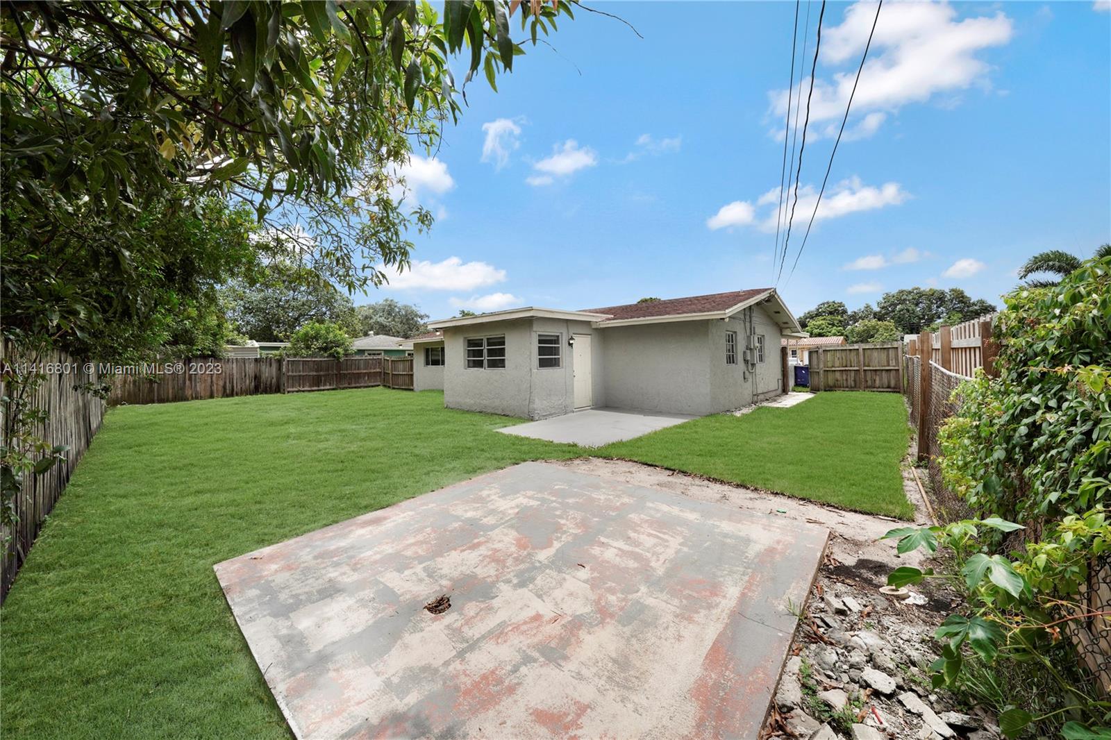 TROPICANA PARK HOMES - Residential