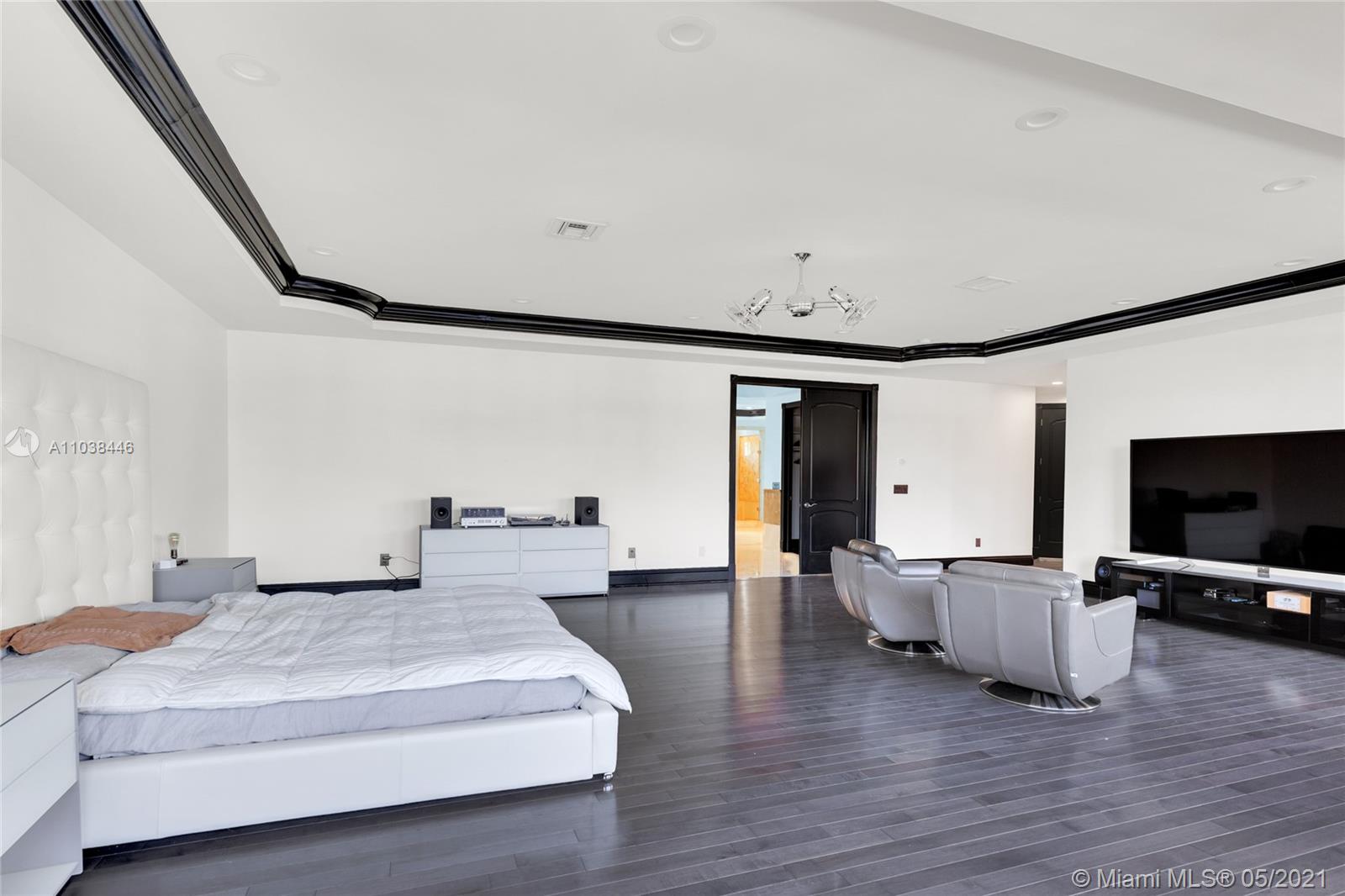 CORAL ISLES - Residential