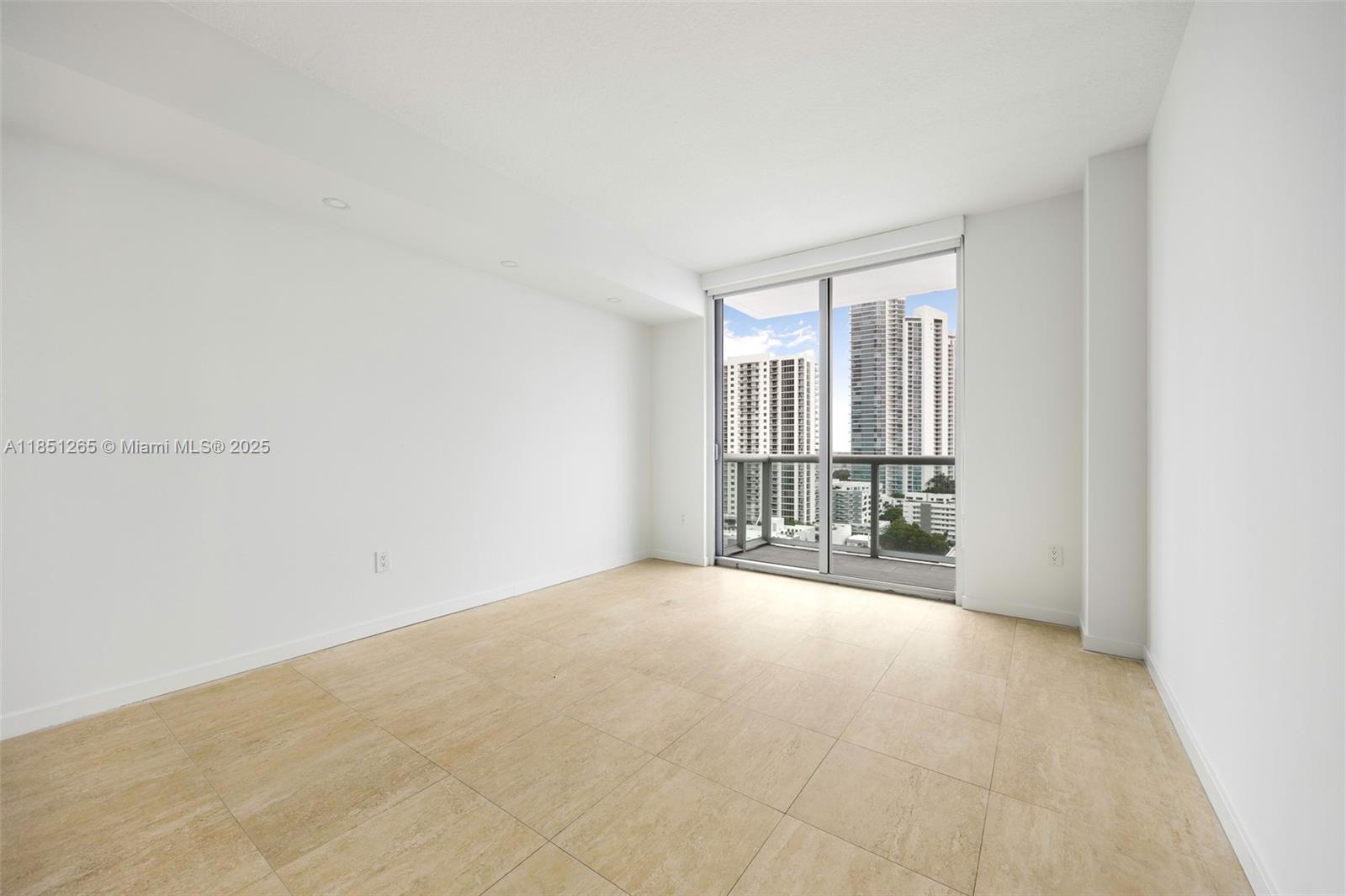 GALLERY ART CONDO - Residential Lease