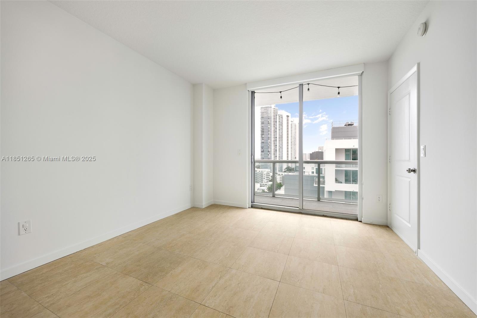 GALLERY ART CONDO - Residential Lease
