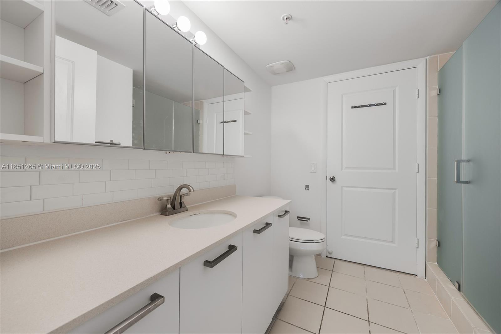 GALLERY ART CONDO - Residential Lease