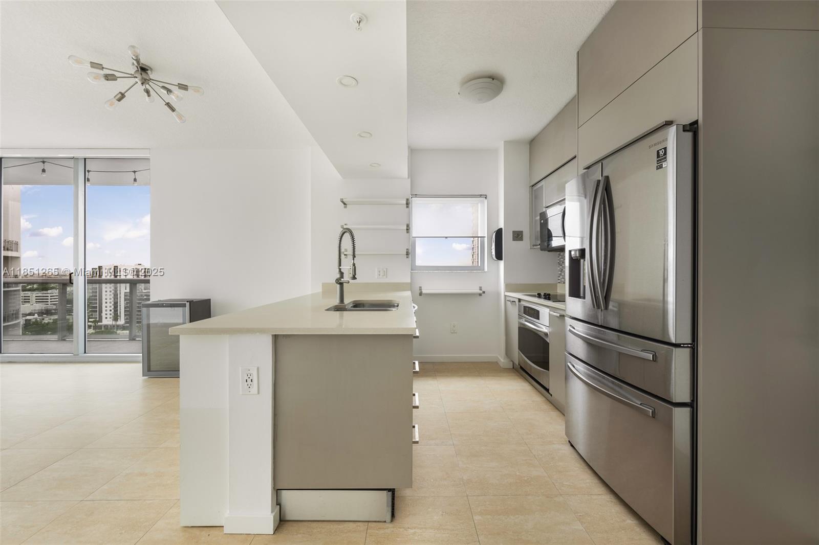 GALLERY ART CONDO - Residential Lease