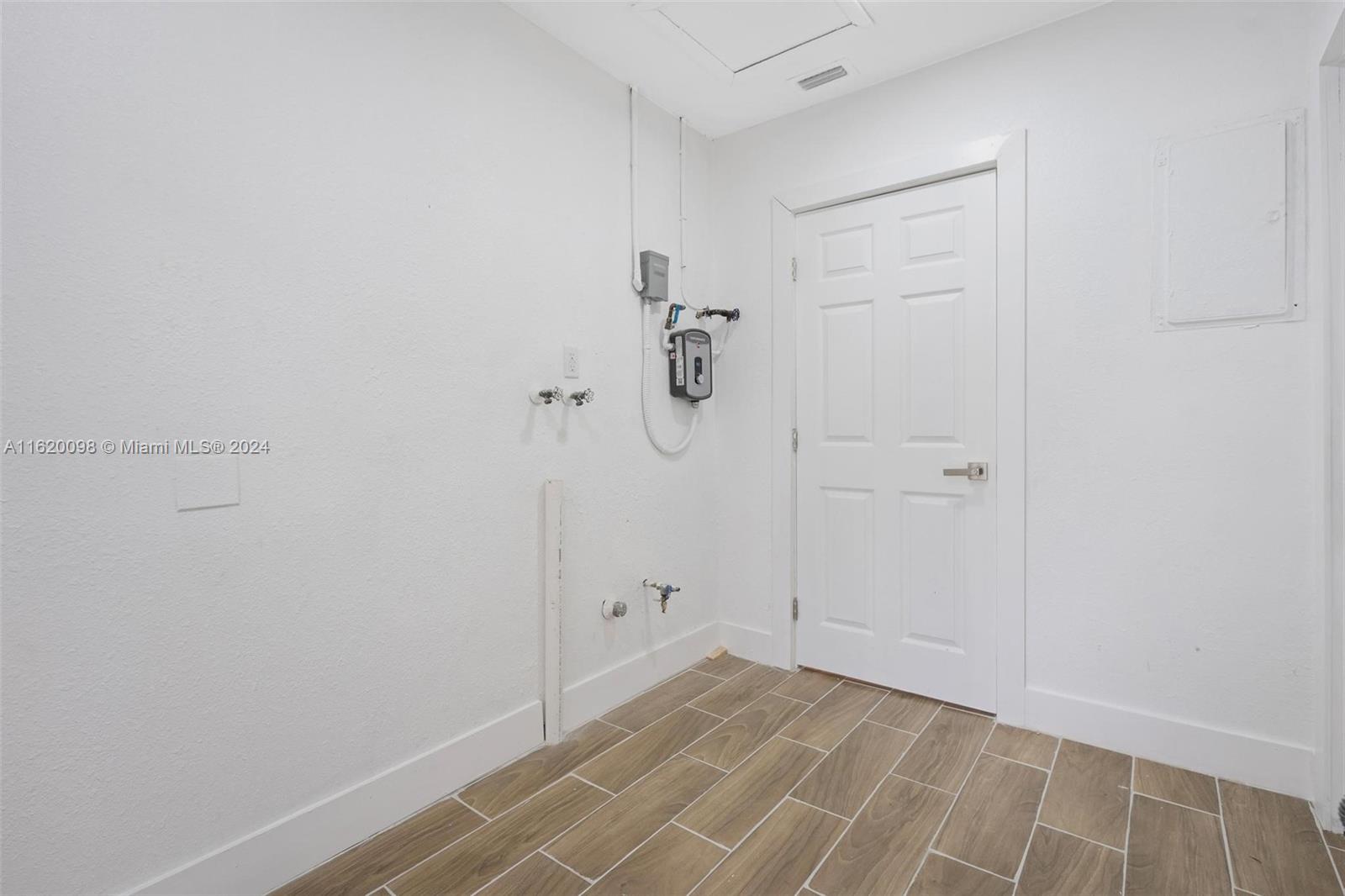 BELL GARDENS - Residential