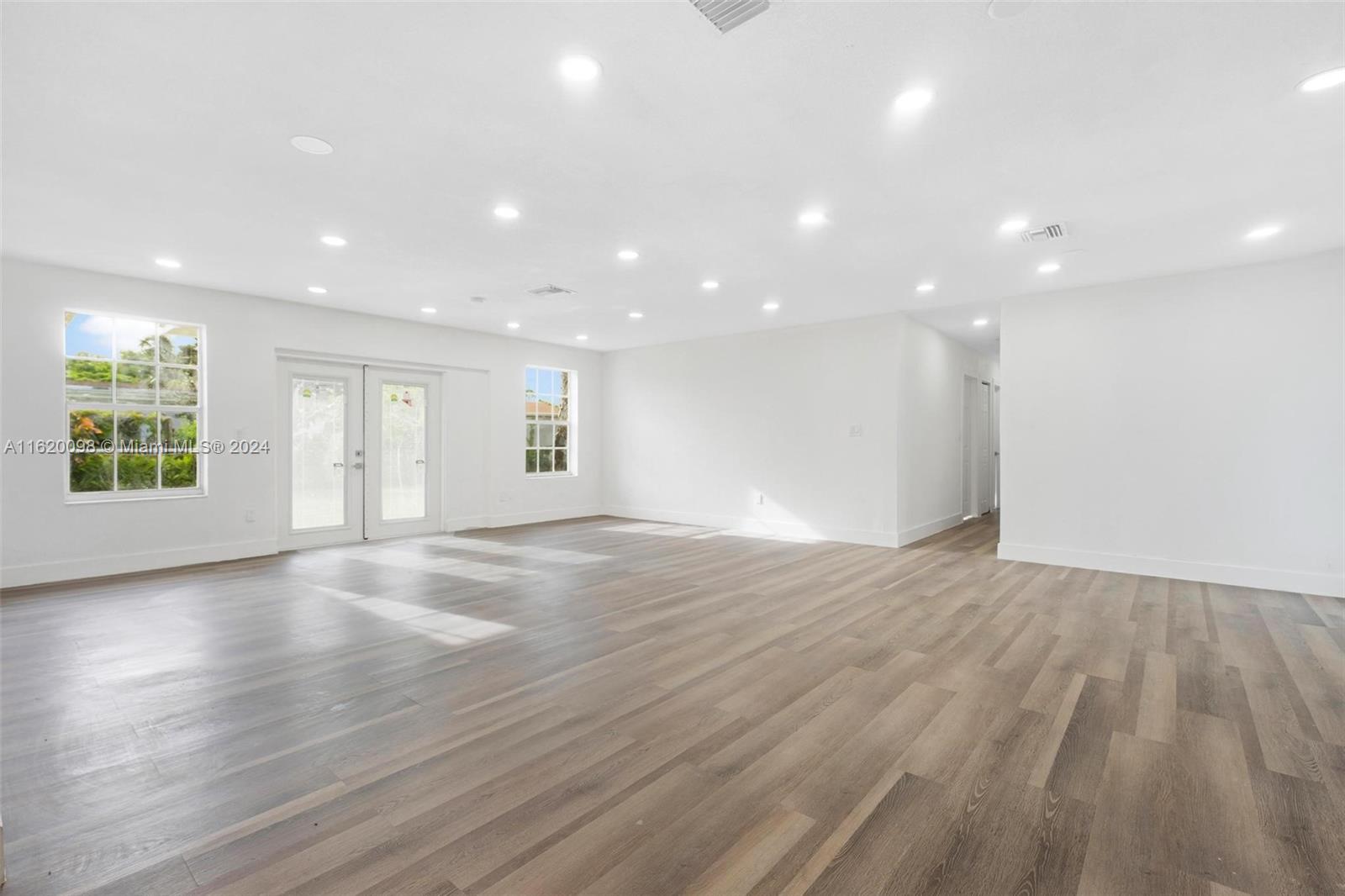 BELL GARDENS - Residential