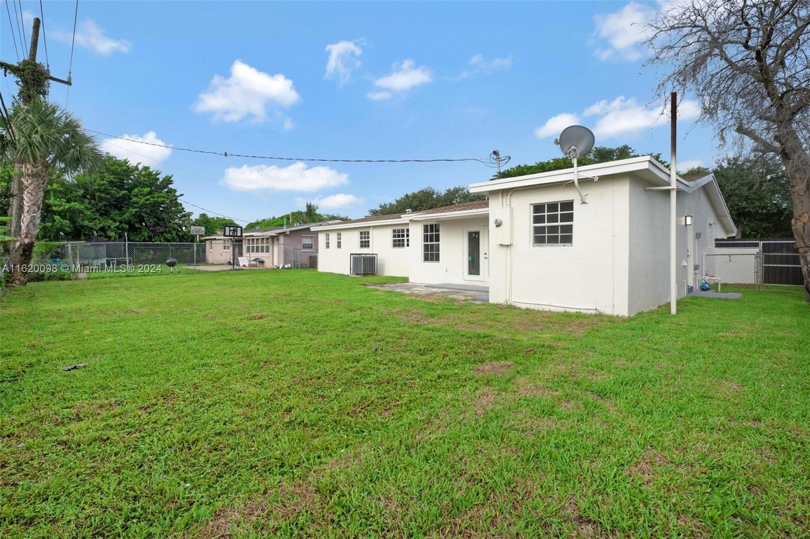 BELL GARDENS - Residential