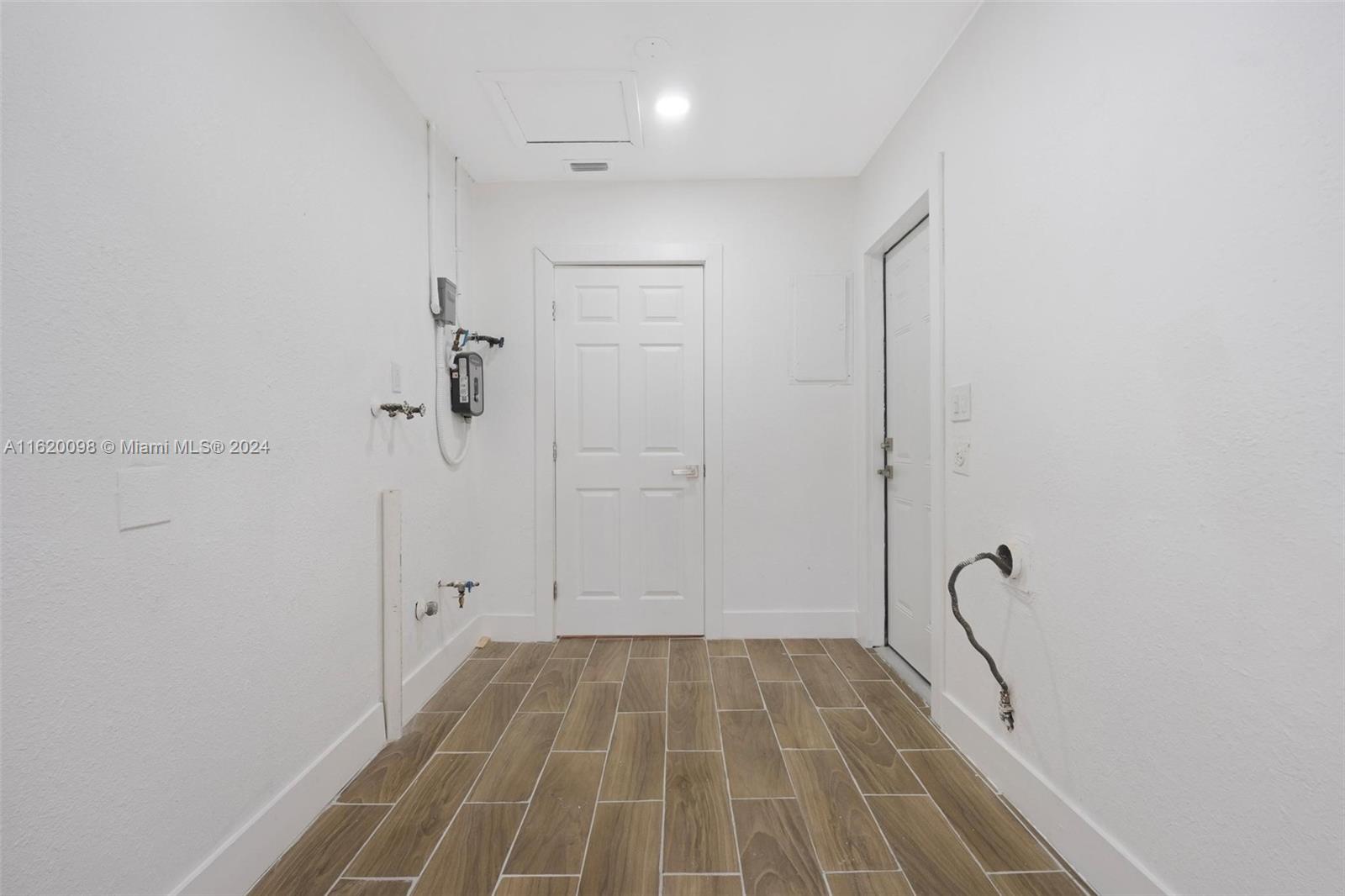 BELL GARDENS - Residential