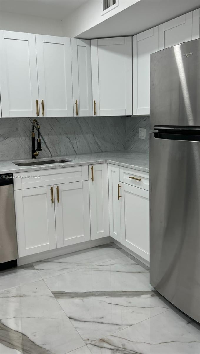 SPRINGCREST CONDO - Residential Lease