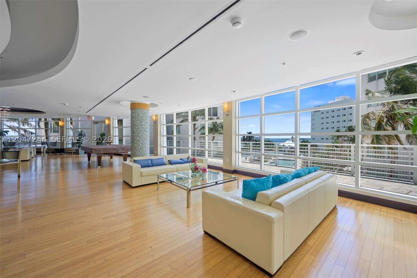 VIZCAYNE NORTH CONDO - Residential