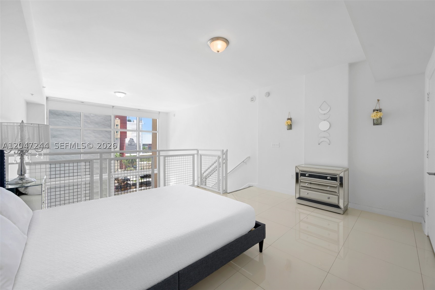 VIZCAYNE NORTH CONDO - Residential