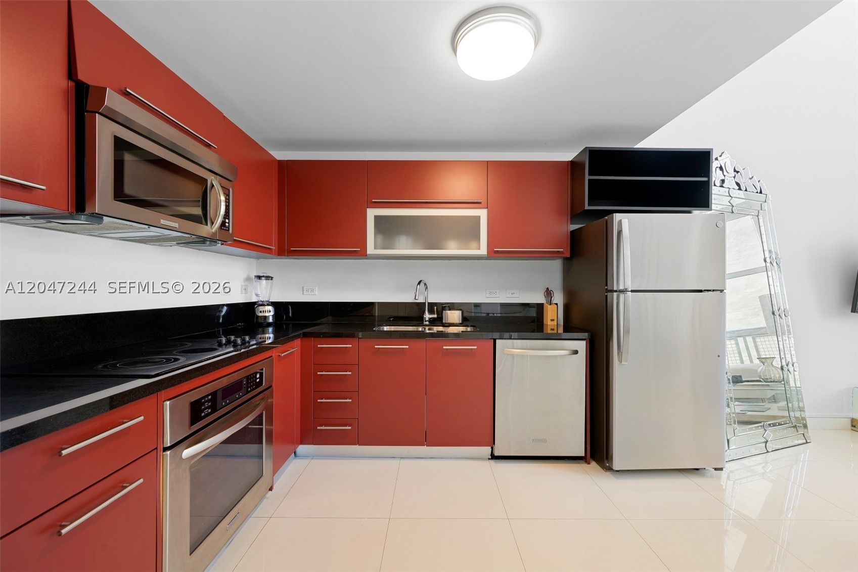 VIZCAYNE NORTH CONDO - Residential